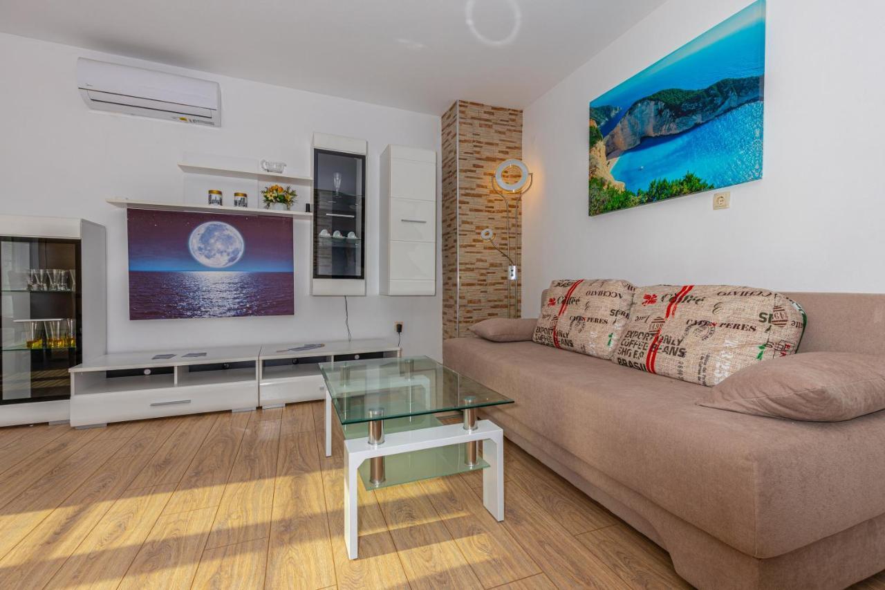 Apartman Sare ซริกเวนิซา ภายนอก รูปภาพ